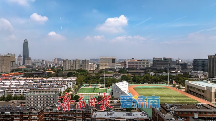 一年四季 泉在济南丨白云朵朵 雨后济南再现动人“泉城蓝”