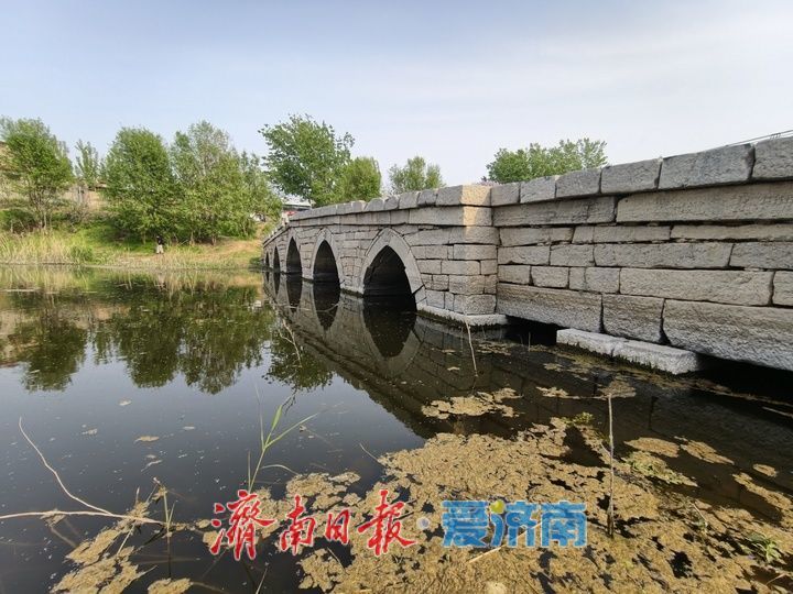 古石桥尽显河畔古韵