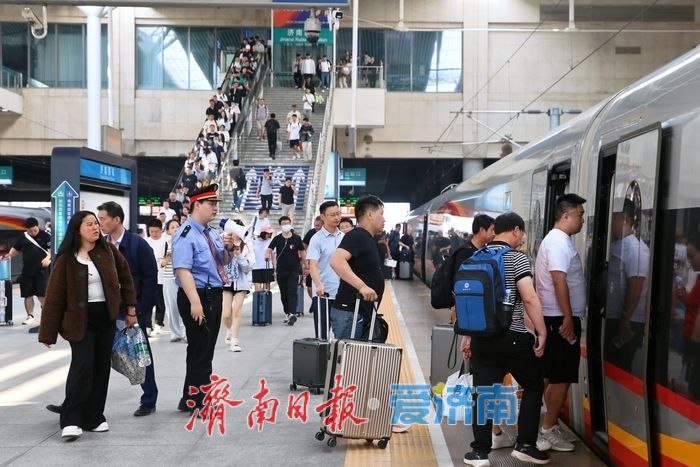 济南三大火车站端午小长假运输启动，预计发送旅客83.5万人次