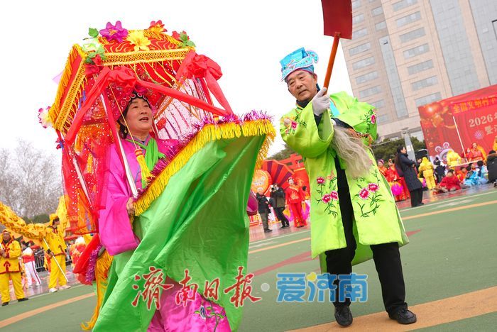 马跃新春闹元宵 民俗展演庆佳节