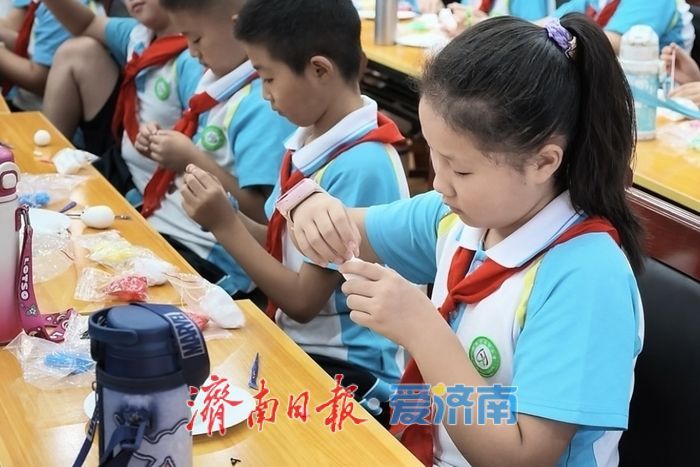  “七彩课堂”点亮暑期“爱伴童心”筑梦成长 我市举办外来务工人员子女暑期关爱活动