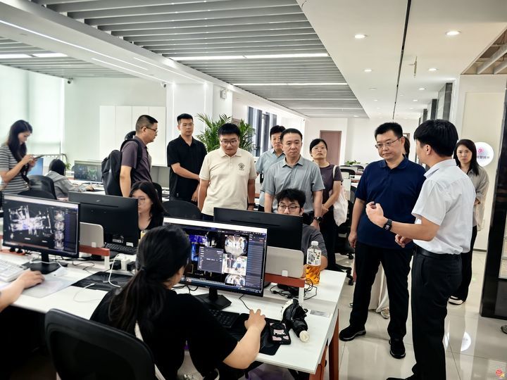数字强省宣传月｜“数智济南建设观察团”探访泉城数智产业生态圈