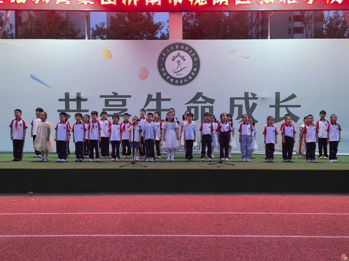 千人共赴帐篷之约！槐荫区弘雅学校帐篷节点亮璀璨夏夜