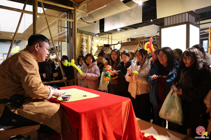 沉浸风雅宋，致敬“她”力量 如梦令迎来众多女性游客共赴宋风雅约