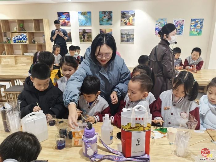 校园变乐园  济南高新区东城逸家小学举办科技游园会