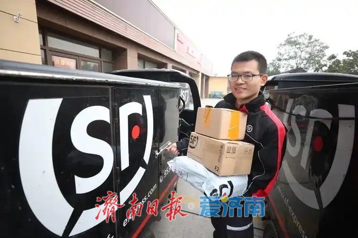 上门喂猫、代炒菜、AI养老……新兴职业的“喜与忧”