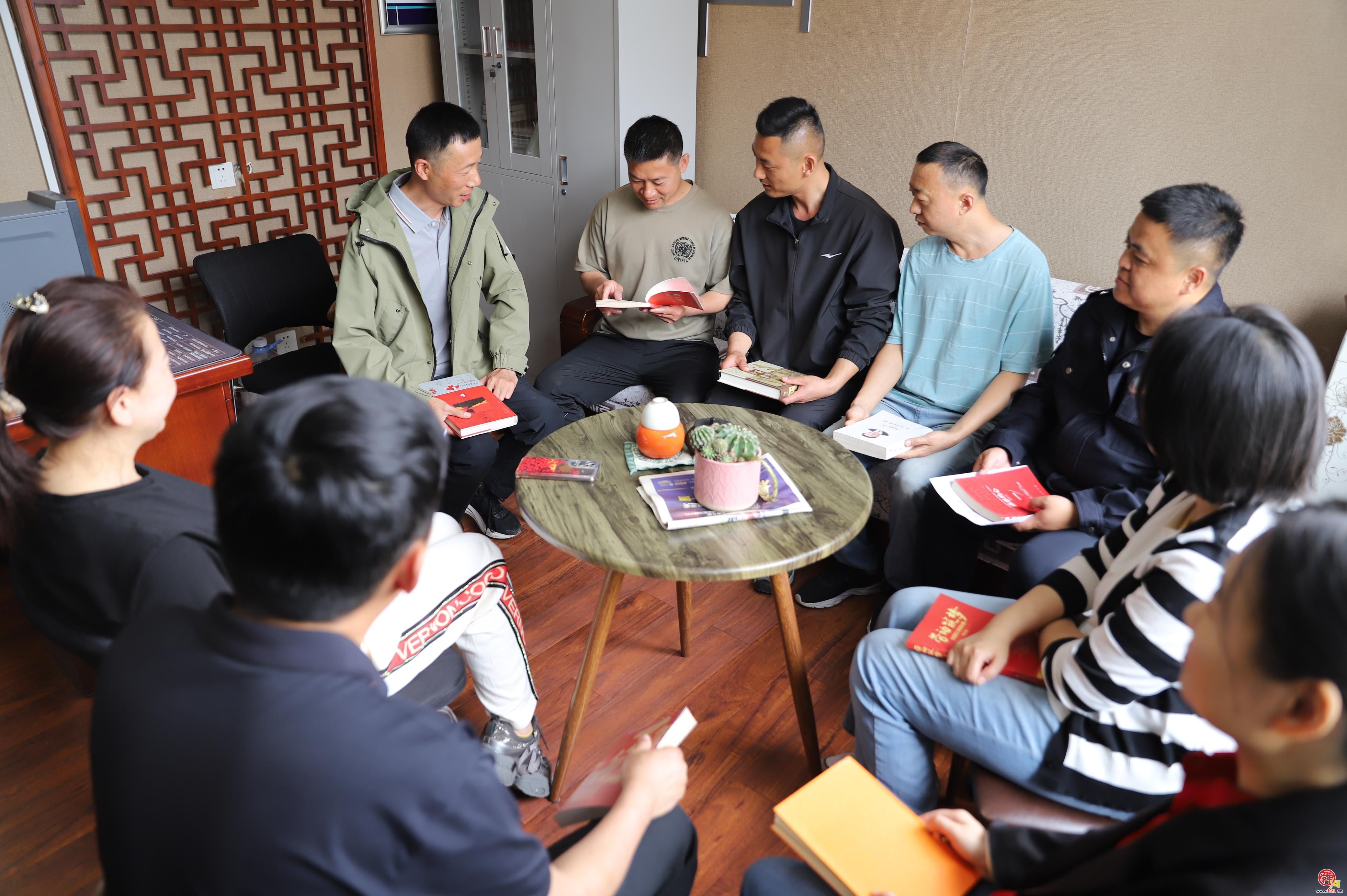 济南市机扫大队举行庆祝青年节活动