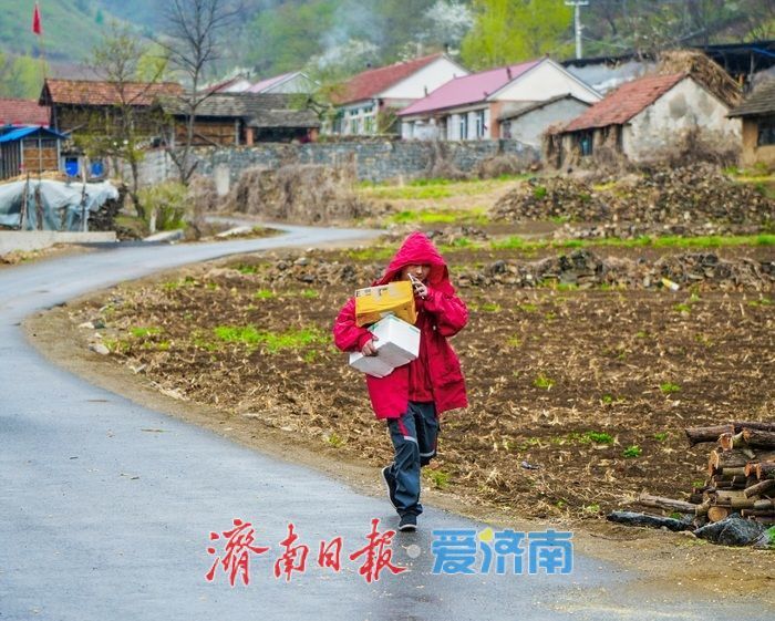 济南市多维发力打通快递“最后一公里” 立体配送网重塑城市物流新生态