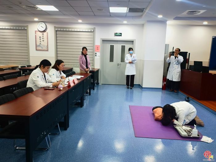 济南市儿童医院医务科完成2025年度年轻医师心肺复苏考核