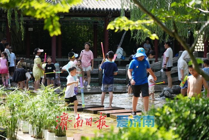高温炙烤下的泉水“透心凉”