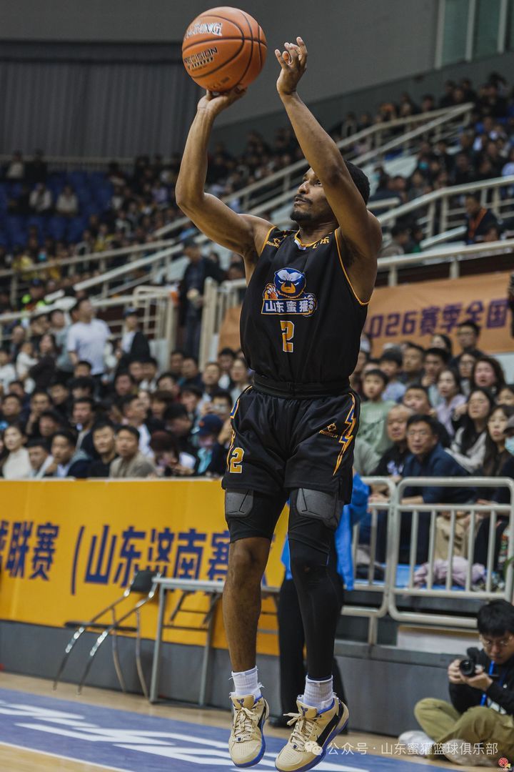 主场五连胜！山东蜜獾106-99力克苏科雄狮，继续捍卫荣耀