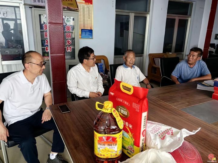 章丘区台属联谊会开展庆七一联谊活动