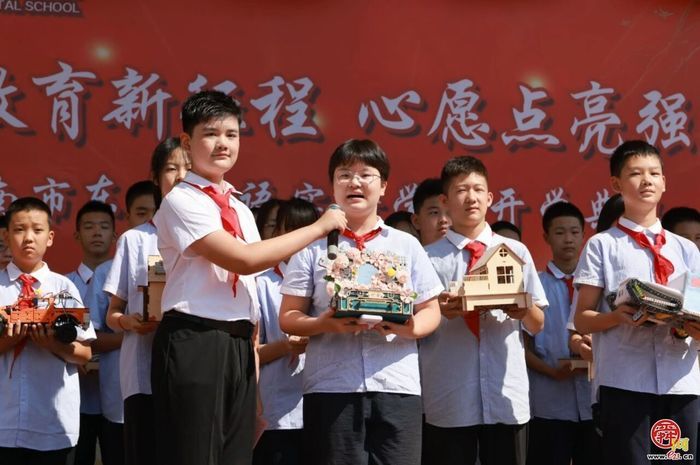 “新学期，你好！”东方双语开元校区：奋楫教育新征程，心愿点亮强国梦！