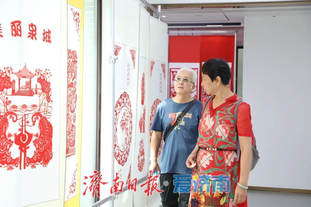 一年四季 泉在济南 