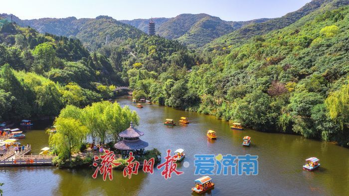 开学打卡好去处！红叶谷推出2026级高校新生专属游园优惠