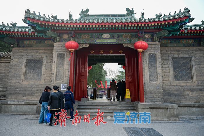 周末山东古建筑博物馆人气爆棚 传统建筑魅力吸引市民打卡