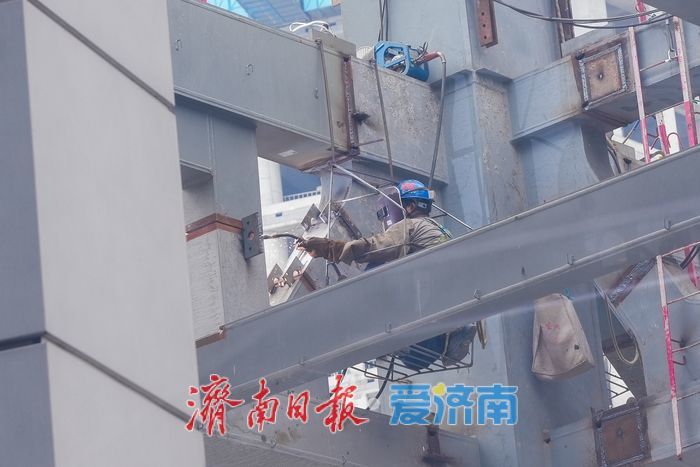 西客站片区在建“第一高”建设提速