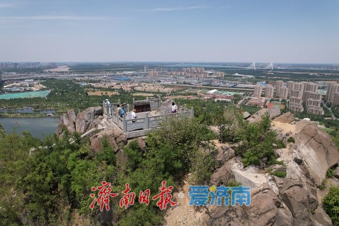 一年四季 泉在济南 