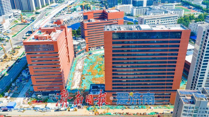 项目强省会｜山东开放大学高新校区改造工程外立面收尾 打造智慧终身教育新标杆