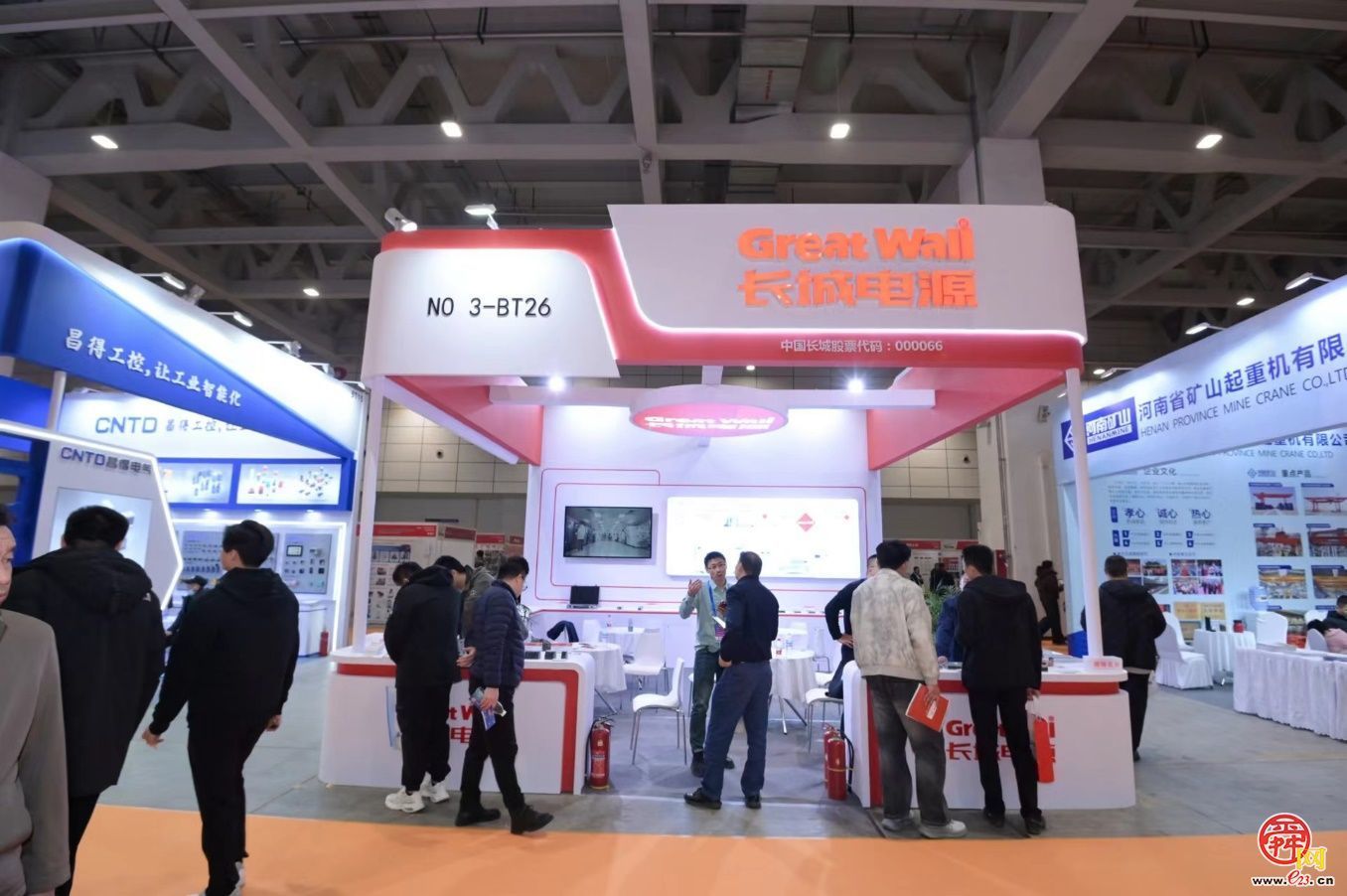 近500家国内外装备品牌企业同台竞技 2026第二十一届山东装备博览会开幕