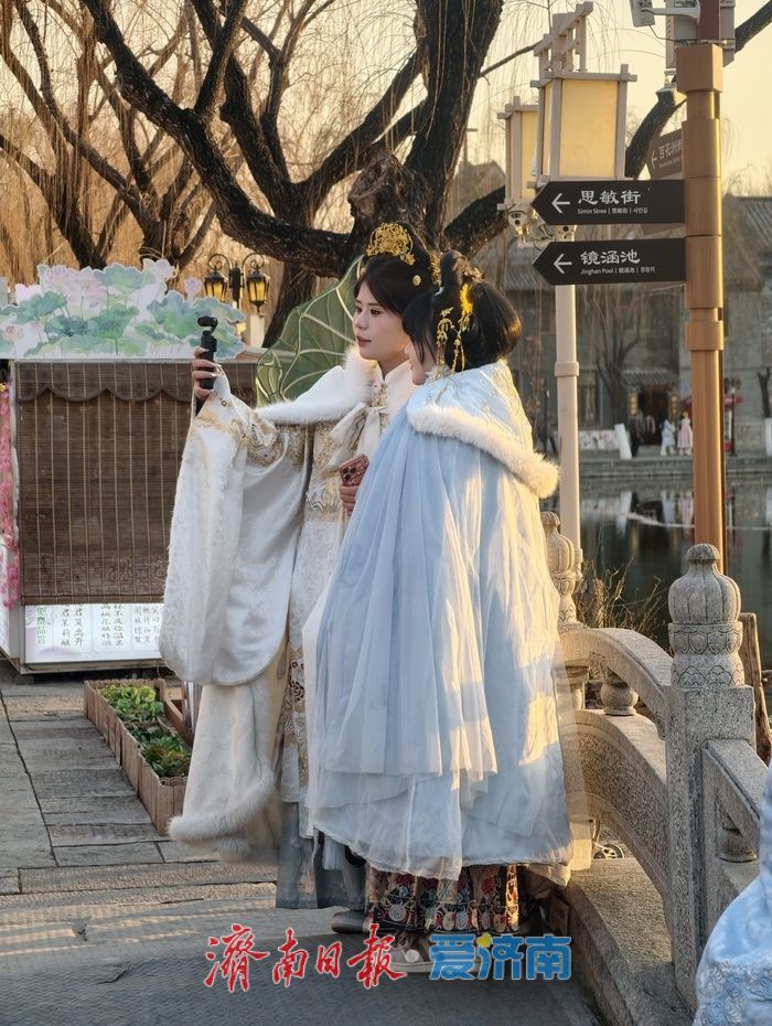 泉城古巷，汉服迎春