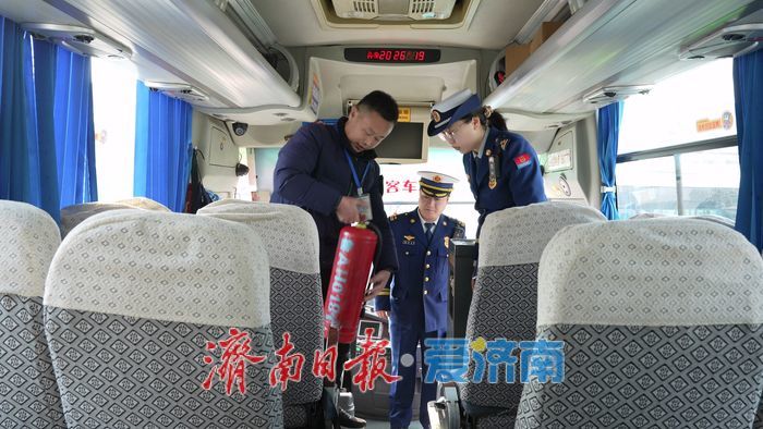 多举措筑牢春运“防火墙” 济南消防守护旅客平安出行