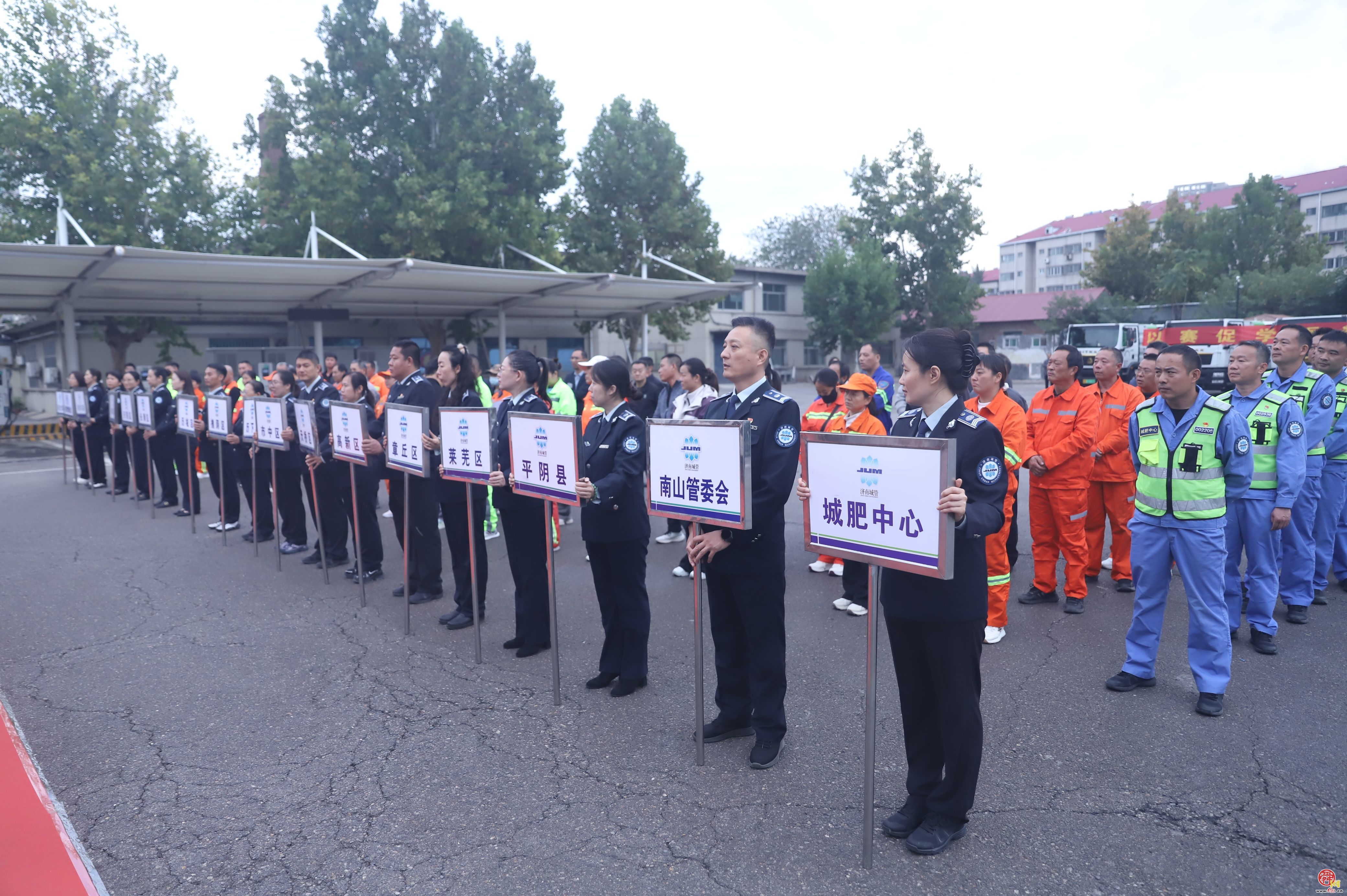 扫帚作笔 机扫为媒 济南城管系统环卫技能比武“亮绝活”