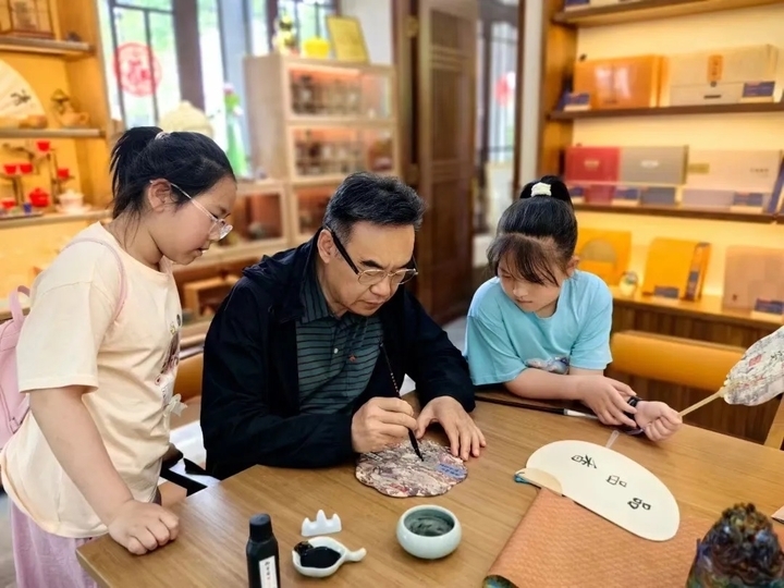 文旅市场火爆收官！济南市30家景区共接待游客364.5万人次