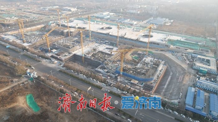 山东最大第四代万达广场加速崛起，济南西部商业新地标雏形渐显