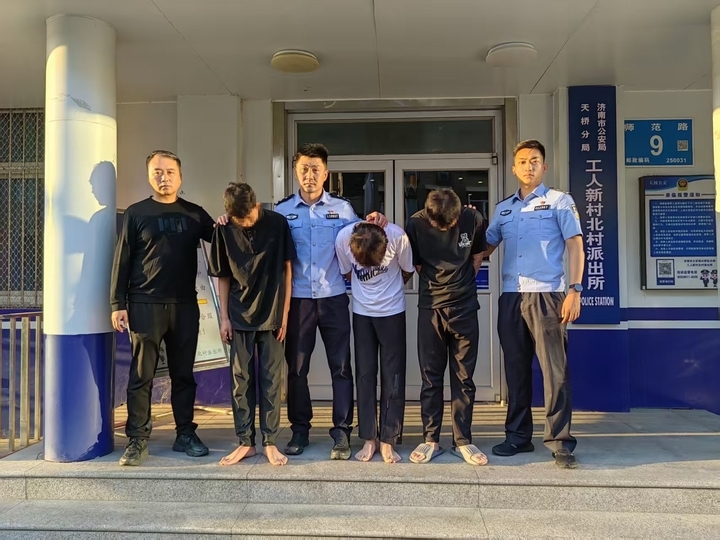 深夜锤击珠宝柜，济南三名嫌疑人盗窃2万余元金饰落网