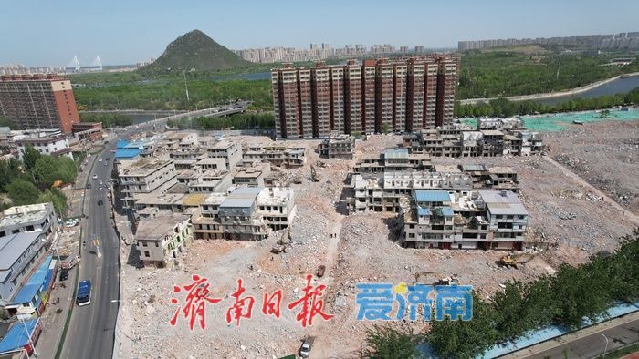 还乡店城中村改造按下“快进键”，村民自建房拆除进展显著