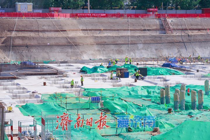 民生项目建设提速 扬尘管控常抓不懈