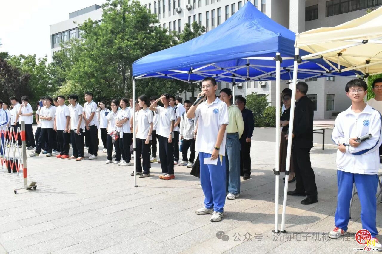 职业启蒙进校园 科技体验筑梦想