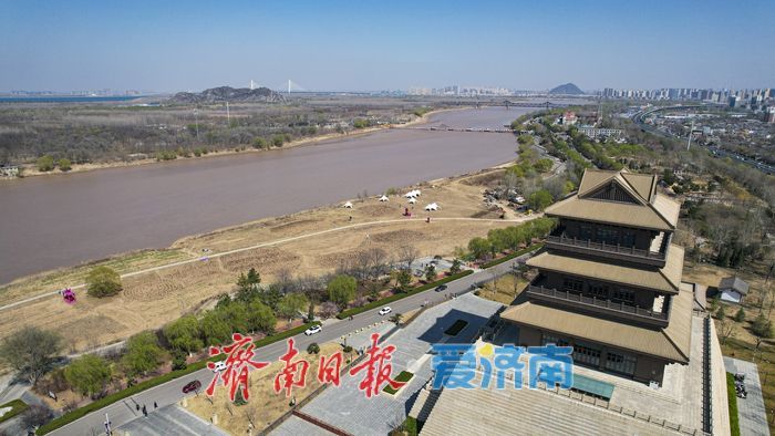 大河奔流春潮涌