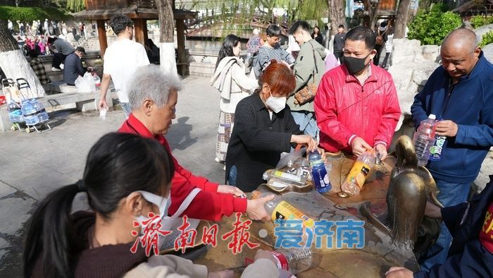免费畅饮！黑虎泉畔泉水直饮点解锁清凉新体验