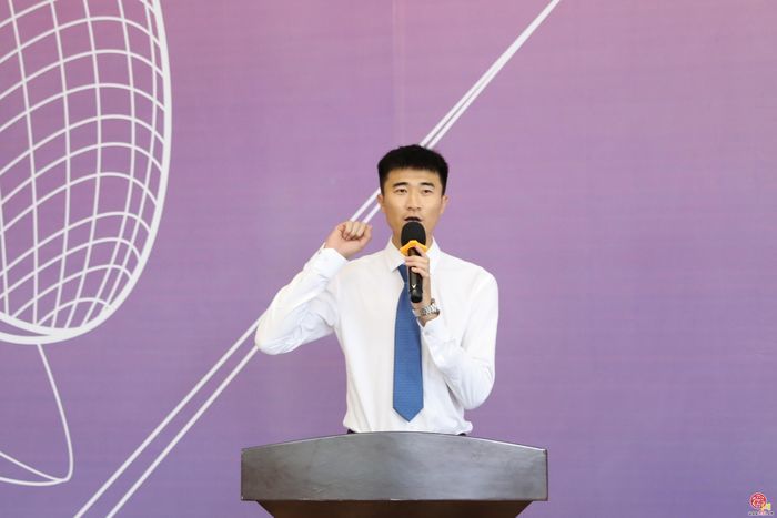 2025年山东省中小学生击剑联赛（春季赛）闪亮开赛  泉城上演“格斗中的芭蕾”