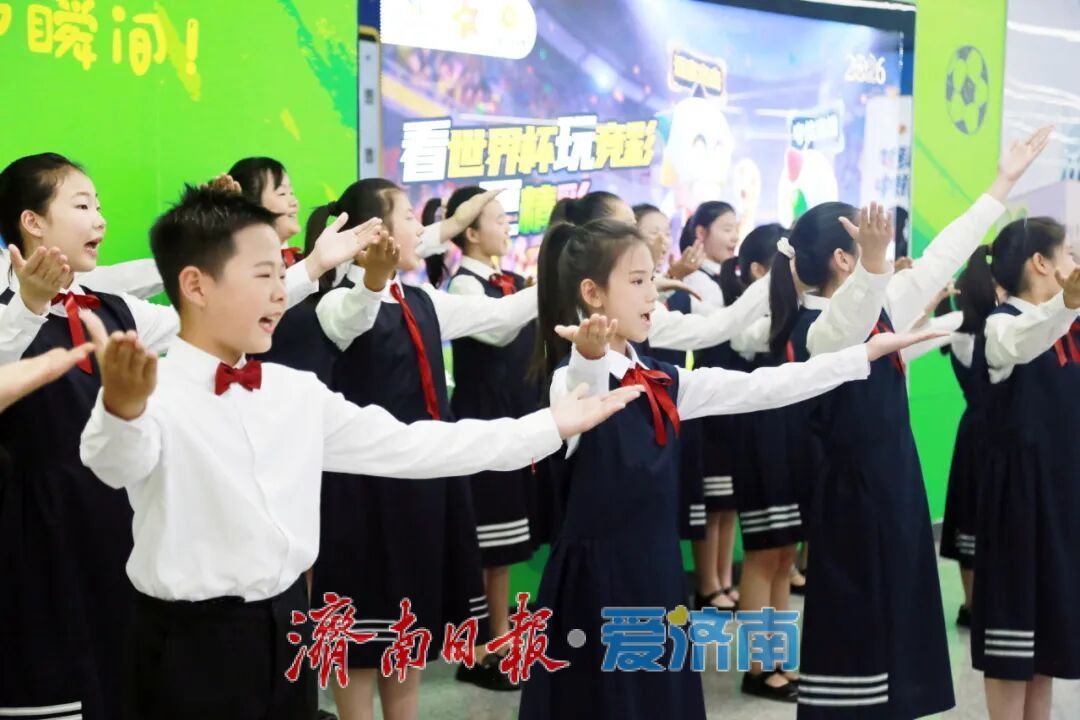 快板弦乐轮番上演，济南地铁站里端午快闪活动氛围感十足