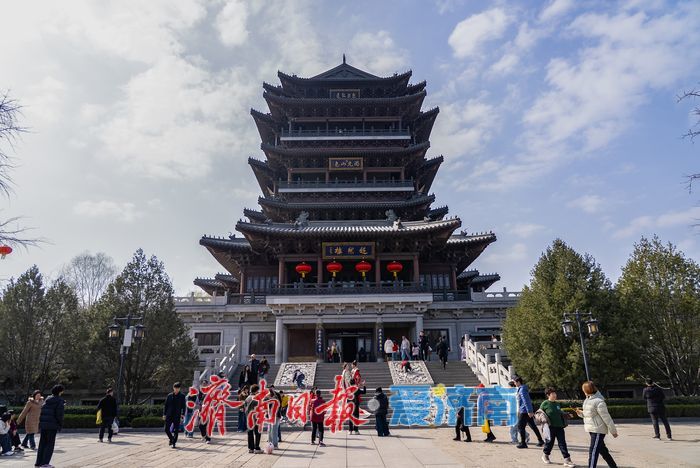 错峰畅游泉城，尽享惬意时光