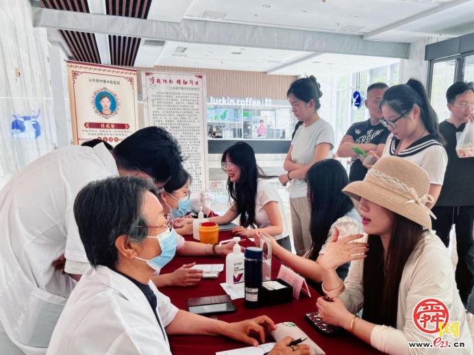 夏日送健康  汉峪金谷第二服务中心开展关爱健康守护活动