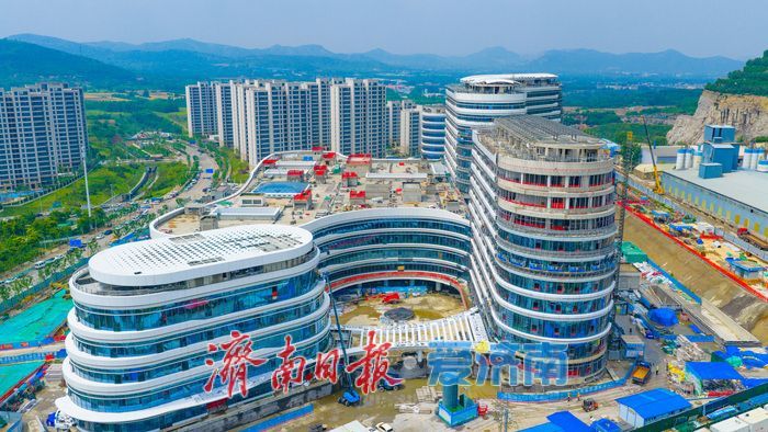 济南一院新院区建设提速 外立面渐显 南城医疗新地标即将亮相