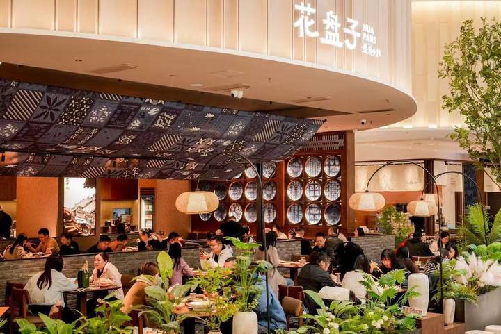 超过40%为首店品牌，龙湖济南西城天街今日开业纳客