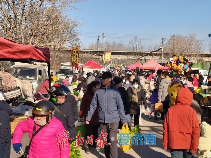 特色大集人气高涨 绘就冬日消费新图景