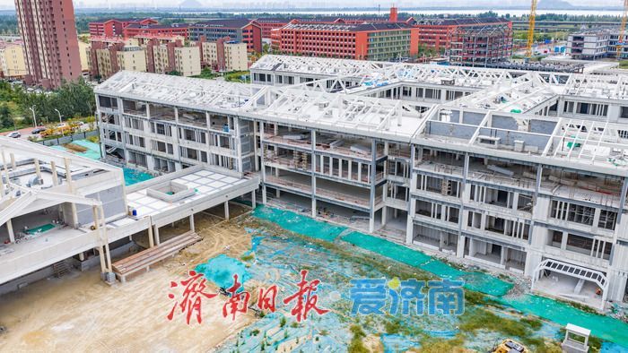 山东省实验中学鹊华校区中小学项目进入装修施工阶段