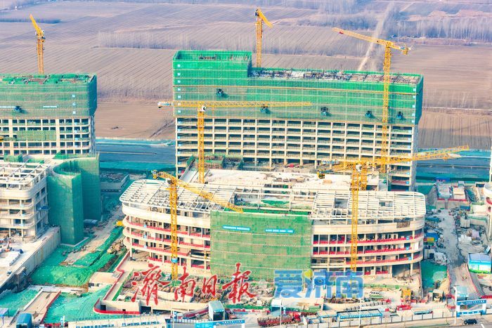 项目强省会｜济南起步区综合医疗中心部分建筑已完成封顶 铸就黄河流域医疗新标杆