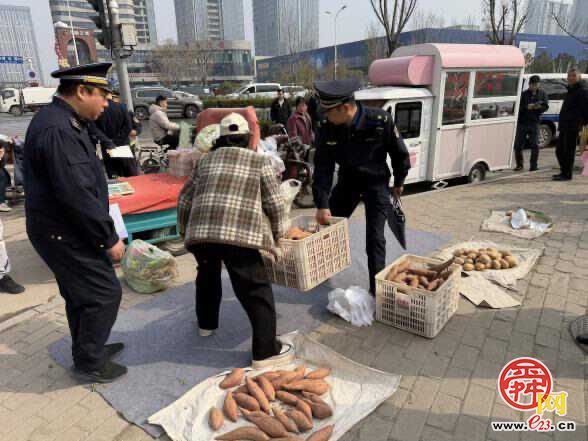 普法先行 规范经营 济南多部门开展“摊点规范治理·共建文明城市”普法宣传活动