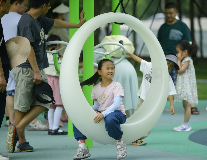 游乐设施一应俱全，济南这处知名景区新添免费“遛娃”好去处