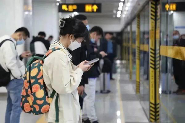 建设加速度，运营有温度：解密泉城“轨道上的美好生活”