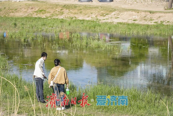 晴好天气催热户外活动，腊山河公园活力满满