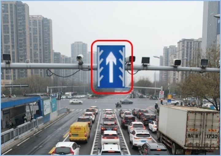 济南奥体中路可变车道上岗，晚高峰直行效率提升超两成