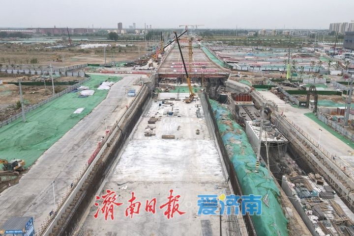 黄河大道二期地下快速路主体建设加速推进